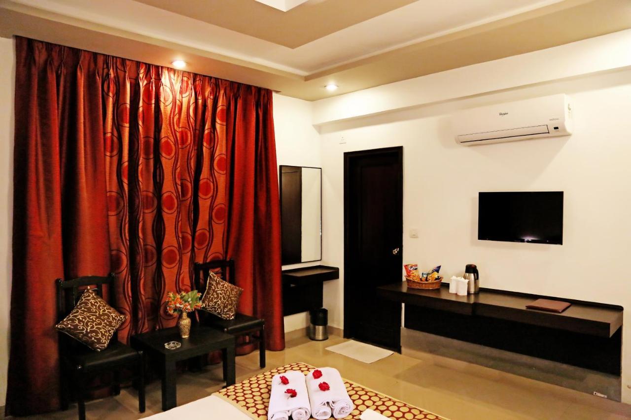 Narayans Leela Inn Udaipur Bagian luar foto